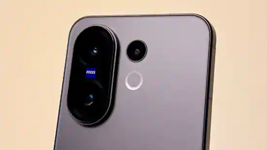 vivo X200 FE